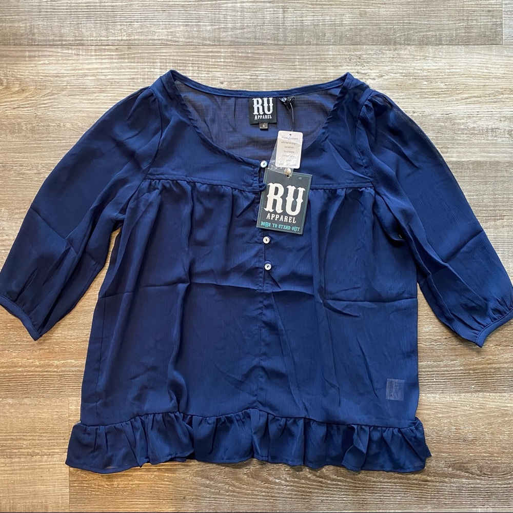 3/$25 NWT RU Apparel blouse Small